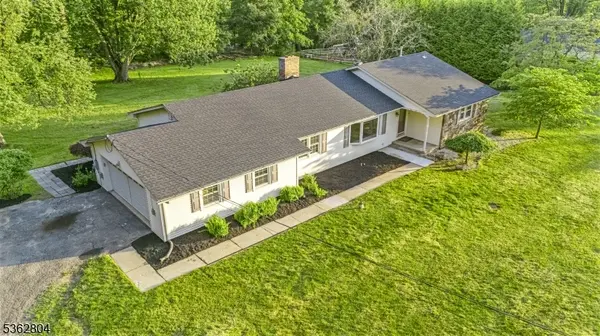 4 Hickory Trl, Raritan Twp., NJ 08822