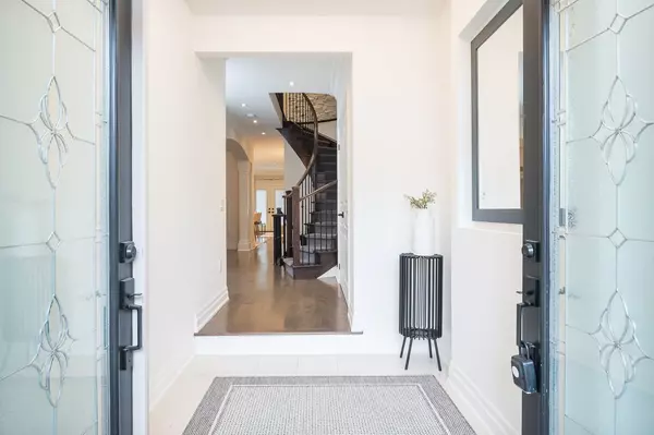 Oakville, ON L6M 0E8,2334 Wuthering Heights WAY