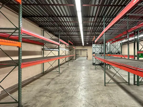 Kalamazoo, MI 49001,1206 E Crosstown Pkwy #Rear Warehouse