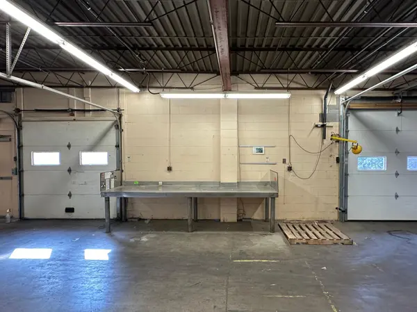 Kalamazoo, MI 49001,1206 E Crosstown Pkwy #Rear Warehouse