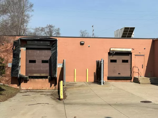 Kalamazoo, MI 49001,1206 E Crosstown Pkwy #Rear Warehouse