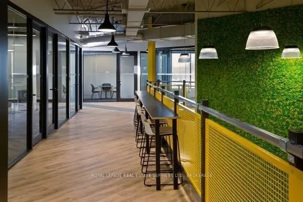 2115 South Service RD W #100, Oakville, ON L6L 5W2