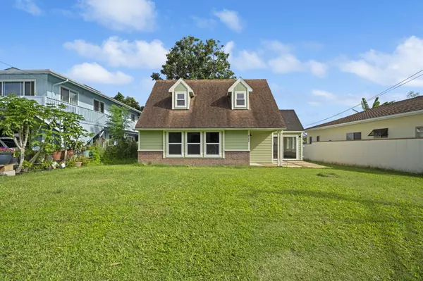 Kilauea, HI 96754,4249 MOMI ST