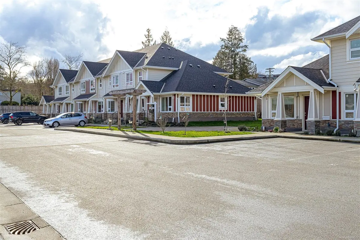 Duncan, BC V9L 4B4,3248 Sherman Rd #109