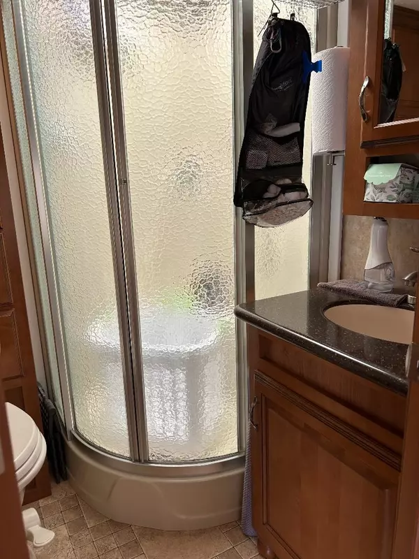 MI 48703,3675 E Michigan AVE