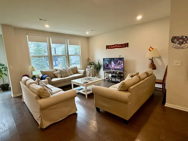 Novi, MI 48375,22478 WOODBRIDGE LN