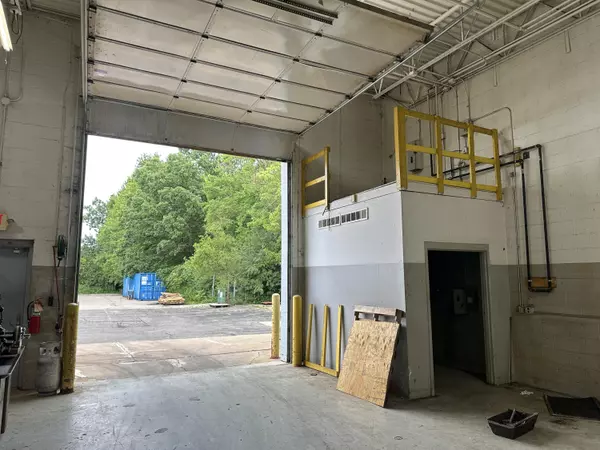 Wixom, MI 48393,47840 Anna CT