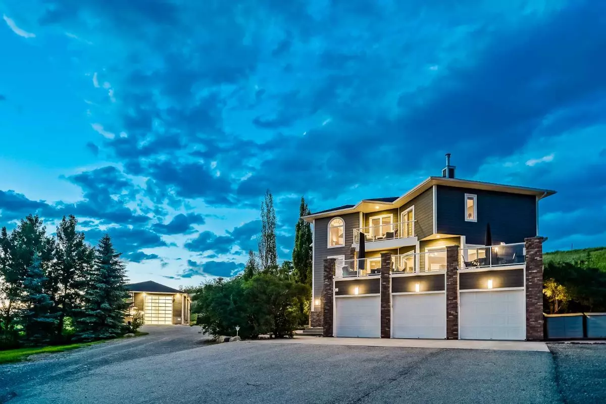 Rural Foothills County, AB T1S 0T9,210036 96 ST W