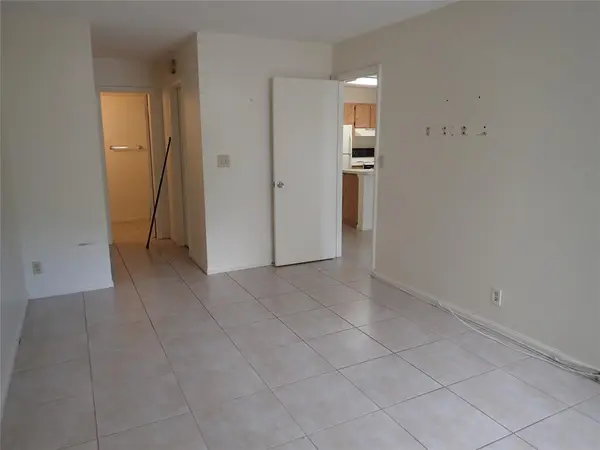 Coral Springs, FL 33065,2771 Riverside Dr #A115