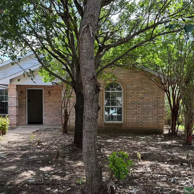 Dallas, TX 75211,2533 Tristian Court