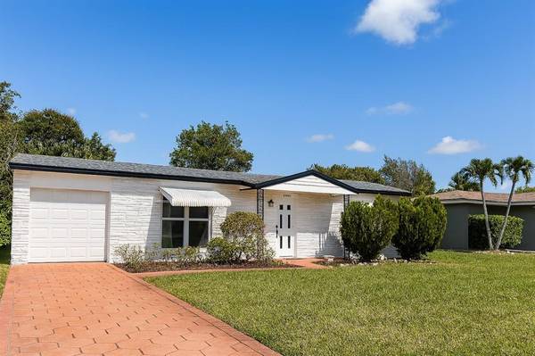 4531 NW 22nd St, Lauderhill, FL 33313