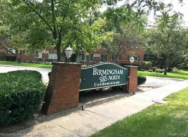 Birmingham, MI 48009,946 N Adams Rd Unit 2