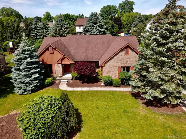 Farmington Hills, MI 48335,21789 MANCHESTER LN