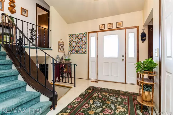 Sterling Heights, MI 48312,35035 MARINA DR