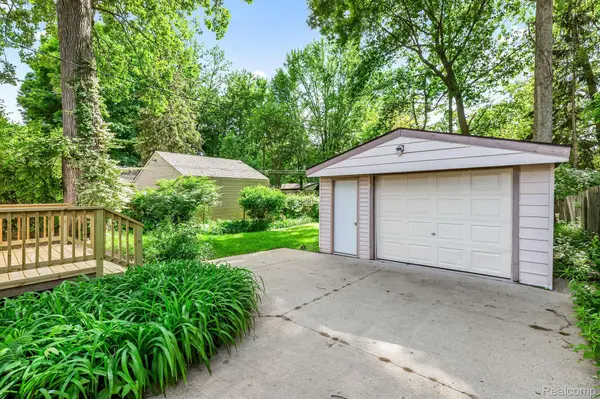 Livonia, MI 48152,18995 FILMORE ST