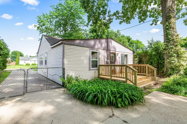 Livonia, MI 48152,18995 FILMORE ST