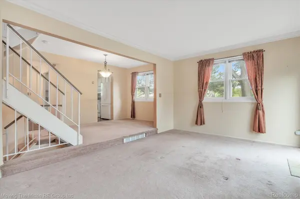 Troy, MI 48098,1712 BRENTWOOD DR