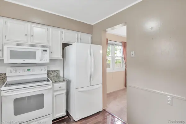 Troy, MI 48098,1712 BRENTWOOD DR