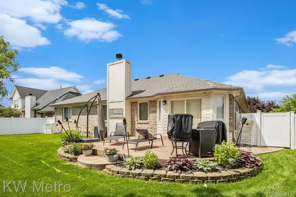 Chesterfield, MI 48047,32799 GREENWOOD DR