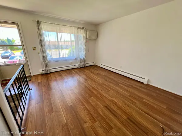 South Lyon, MI 48178,25253 Franklin Terrace Bldg#25 Unit#7