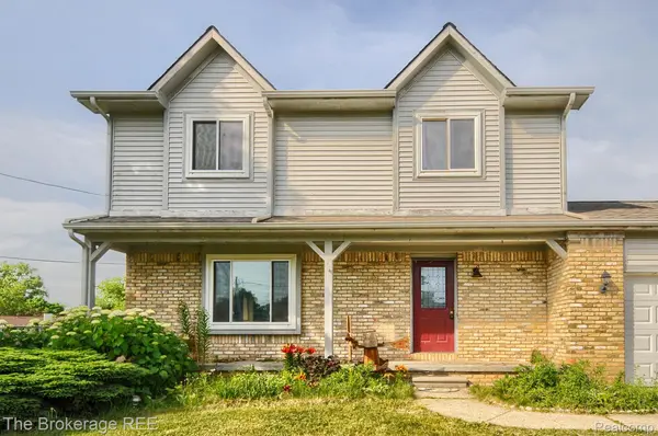 Grand Blanc, MI 48439,9062 LARAMIE ST