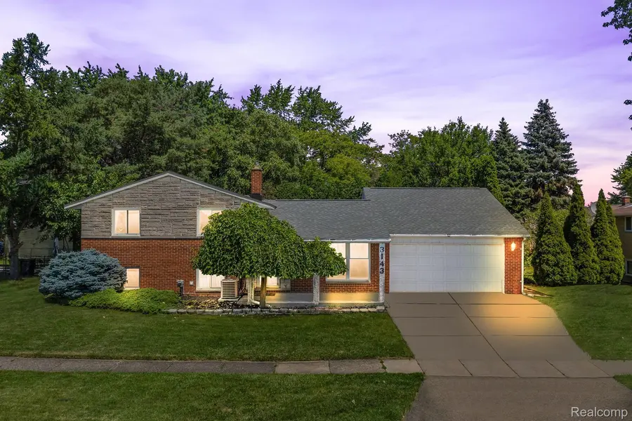 3143 CERO DR, Sterling Heights, MI 48310