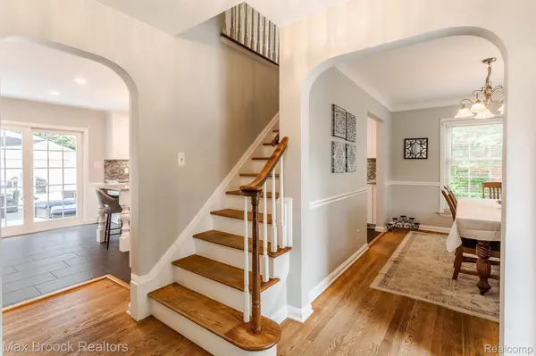 Royal Oak, MI 48073,2417 LINWOOD AVE