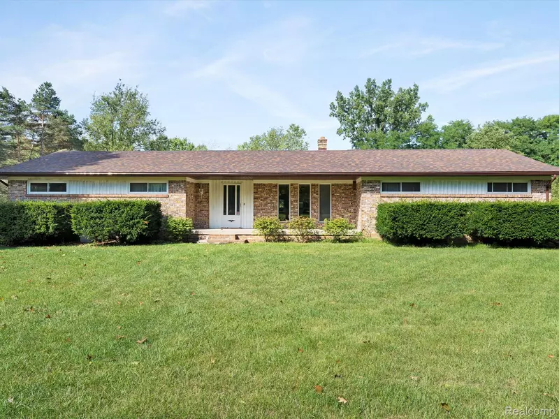 11180 HORTON RD, Holly, MI 48442