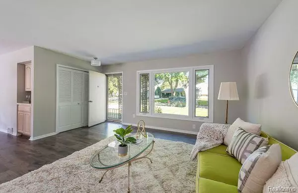 Troy, MI 48085,6257 SANDSHORES DR