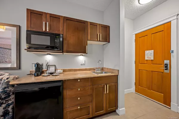 Courtenay, BC V9N 8C7,1730 Riverside Lane #201D