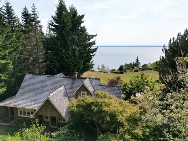 9259 Invermuir Rd, Sooke, BC V9Z 1G3