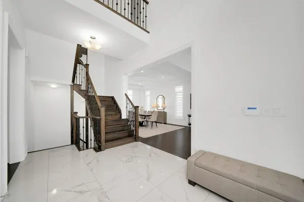 Caledon, ON L7E 4L7,79 Amos DR