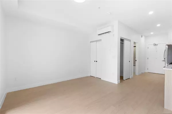 Langford, BC V9B 3R8,2629 Millstream Rd #212