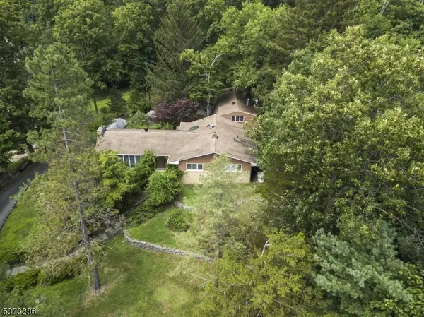 81 Graham Ave, North Haledon Boro, NJ 07508