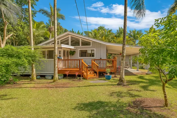 Keaau, HI 96749,15-1491 BEACH RD