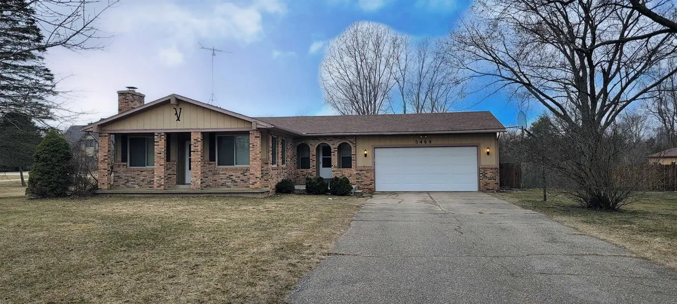 5469 Deland Rd, Flushing, MI 48433