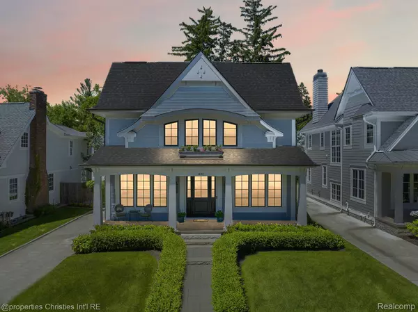 1832 WINTHROP LN, Birmingham, MI 48009