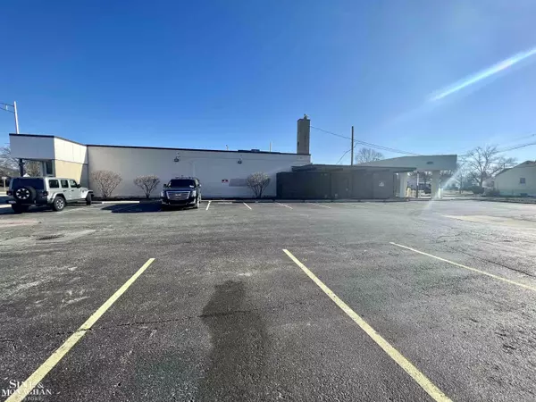 Harper Woods, MI 48225,19616 Kelly