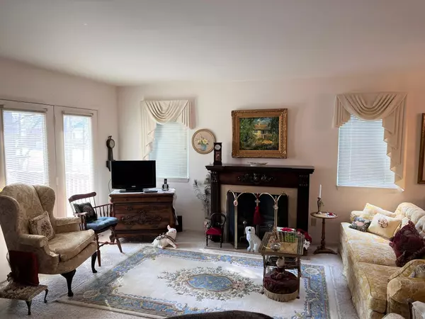 Owosso, MI 48867,1514 Hiawatha