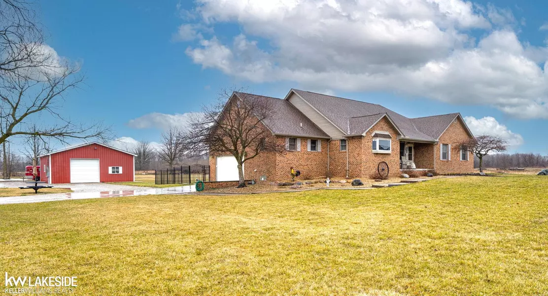 65205 Gramer Rd., Lenox, MI 48050