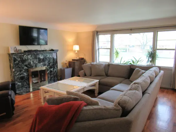 Flushing, MI 48433,313 Crescent Pl