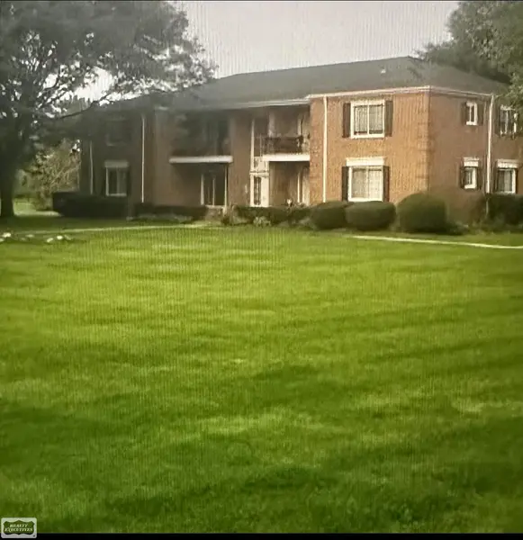 730 E FOX HILLS, Bloomfield Twp, MI 48304