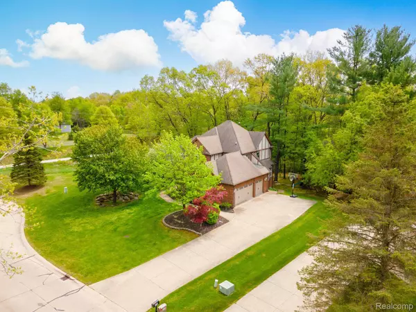 Lake Orion, MI 48362,446 INDIAN TRL