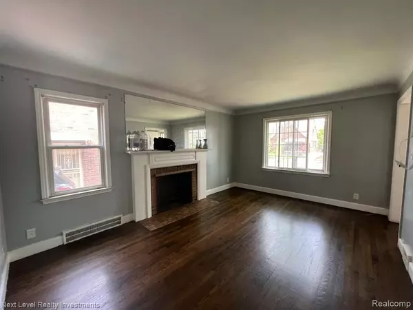 Detroit, MI 48235,18953 Lindsay ST