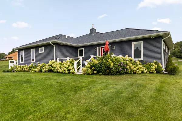 Beulah, MI 49617,8389 Fairway