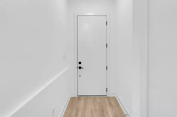 Caledon, ON L7E 4L2,26 Desiree PL #2303