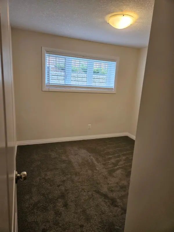 Kitchener, ON N2A 0L1,24 Morrison RD #C3