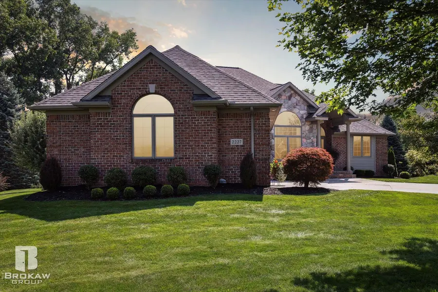 2227 Lily, Davison, MI 48423