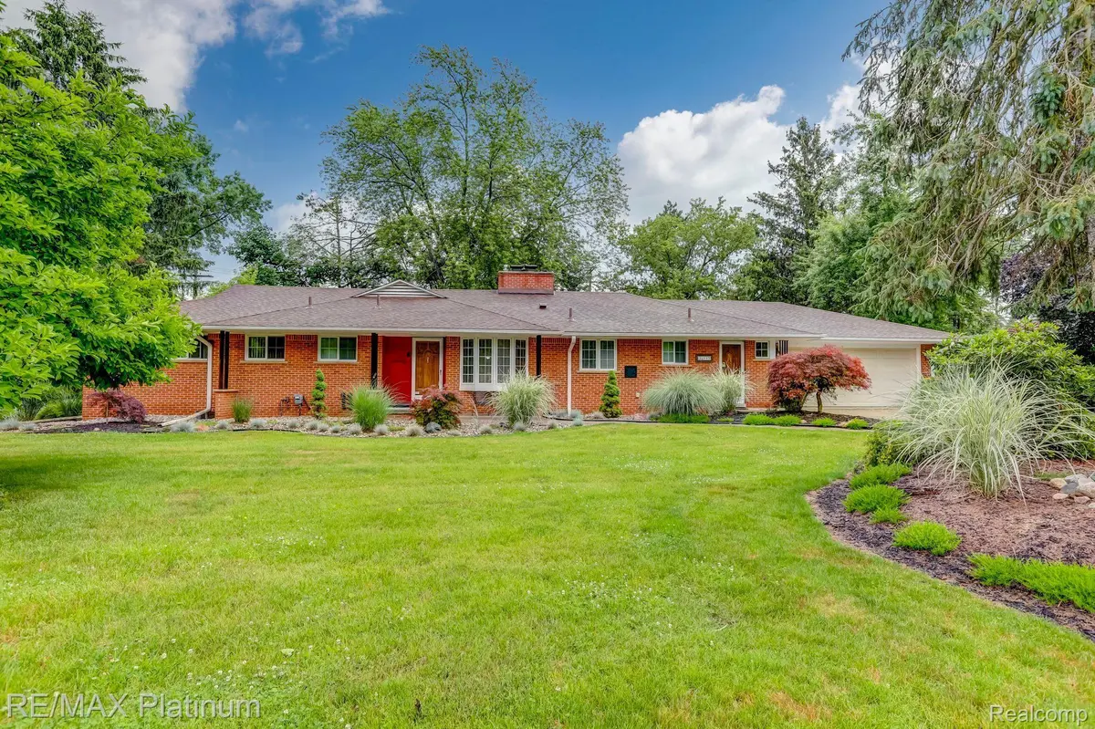 33117 HOPECREST CT, Farmington Hills, MI 48336