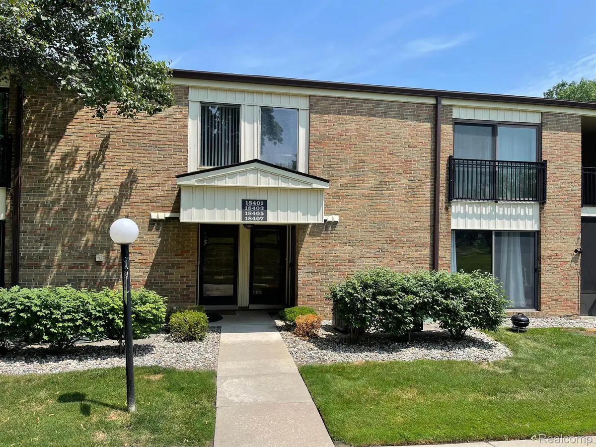 Livonia, MI 48152,18405 UNIVERSITY PARK DR